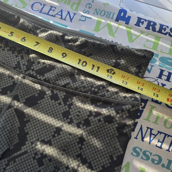 Lululemon Legging Wunder Under Crop Il FulOn Luon Ziggy Snake Green Size 8 - Picture 9 of 12